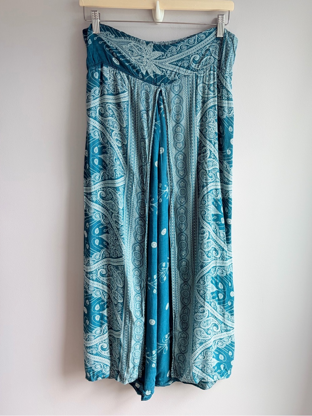 Palazzo Pants Wrap Leg Teal White Paisley Pull On Casual Vacation Resort EUC M